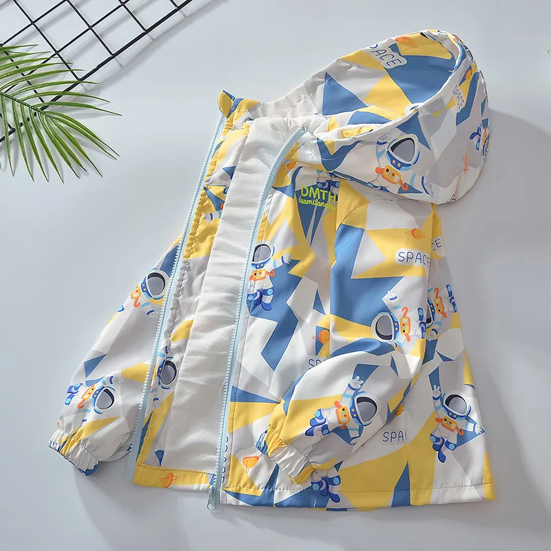 

Boys' spring casual jacket 2025 New children's jacket Fashionable and chic, spring and autumn style, loose and thin