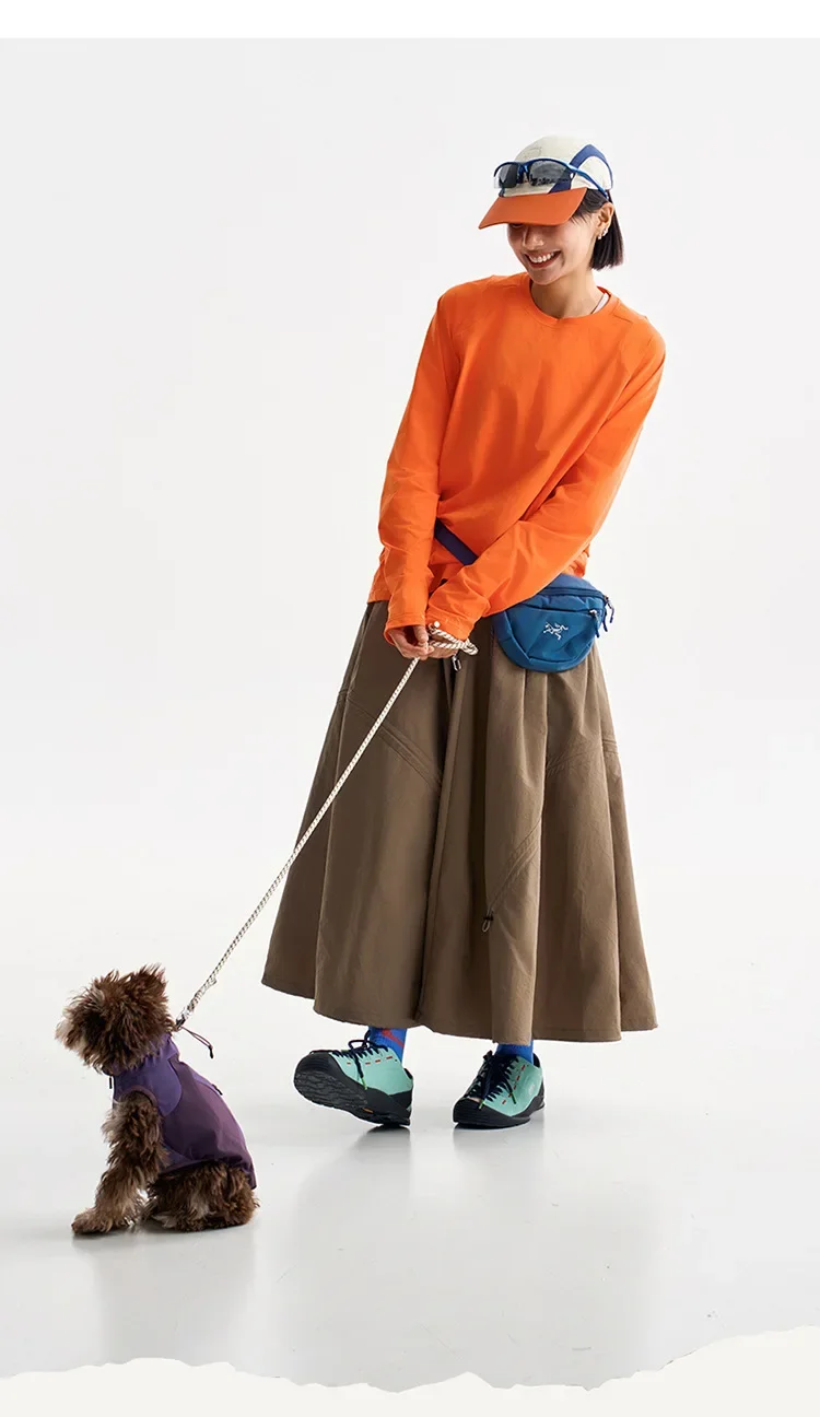 Multifunktionale Tech-Hose für Damen mit wandelbarem Saum, Tragegriff hinten, leicht, wasserabweisend, für Stadt und Outdoor, elastischer Bund. – Detail 9