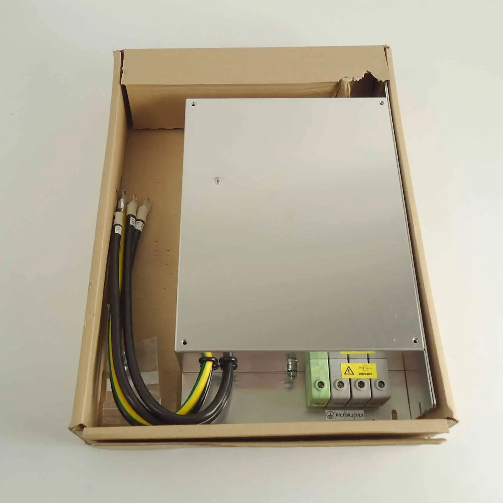 Novo VW3A31405 VW3A31407 VW3A31408 VW3A31409 Garantia de um ano