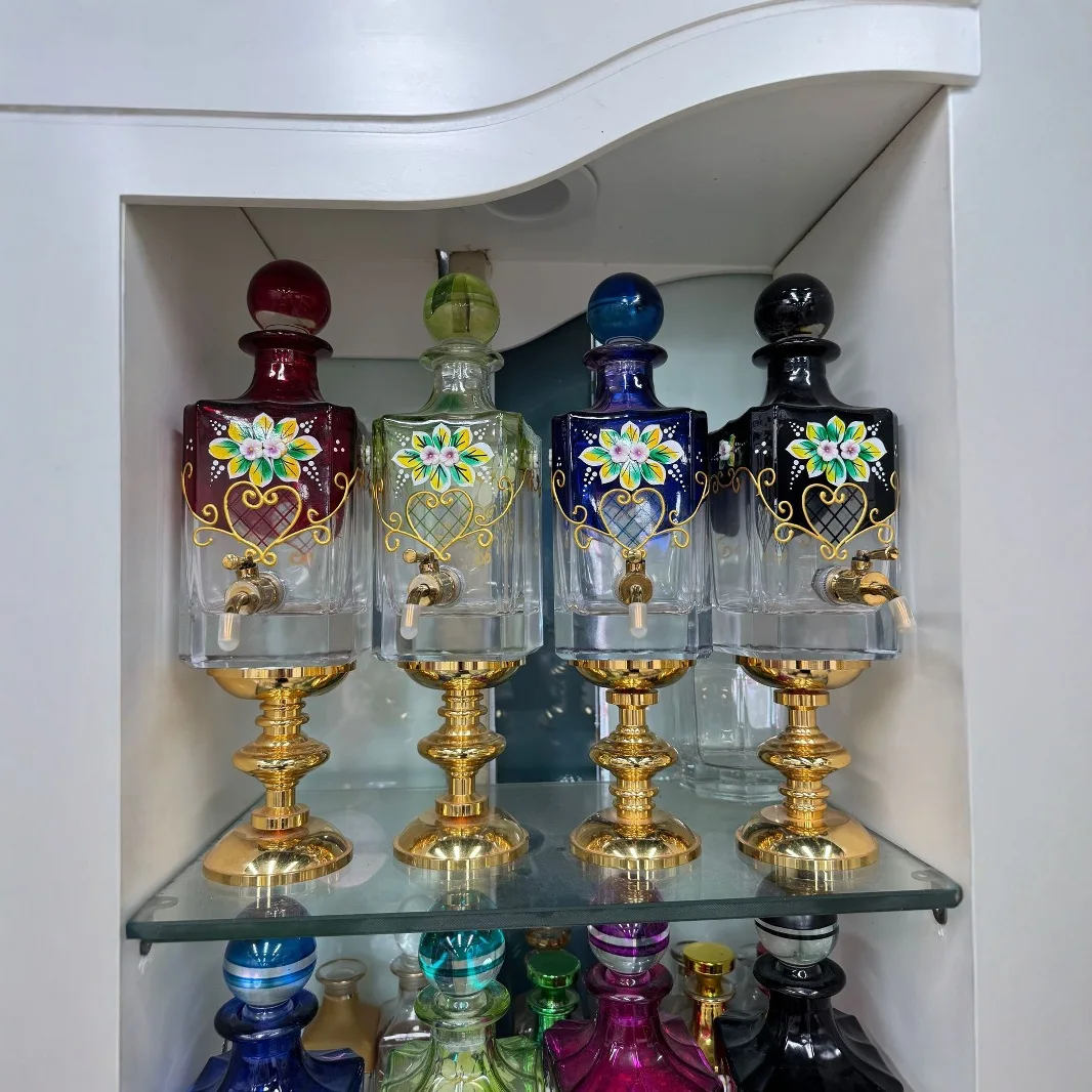 Gold enamel color enamel flower aromatherapy essential oil perfume storage bottle faucet model easy access factory direct sales