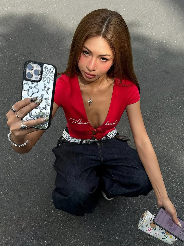 Kliou Brief Print T-shirts Vrouw Sexy Lage Hals Chinese Knoop Holle Decoratie Mini Mouw Navel Blootgesteld High Street Style tees