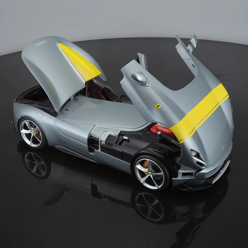 Bburago 1:24 Ferrari Monza SP1 Alloy Concept Sports Car Model Diecasts Metal Racing Vehicles Car Model Simulation Kids Toys Gift