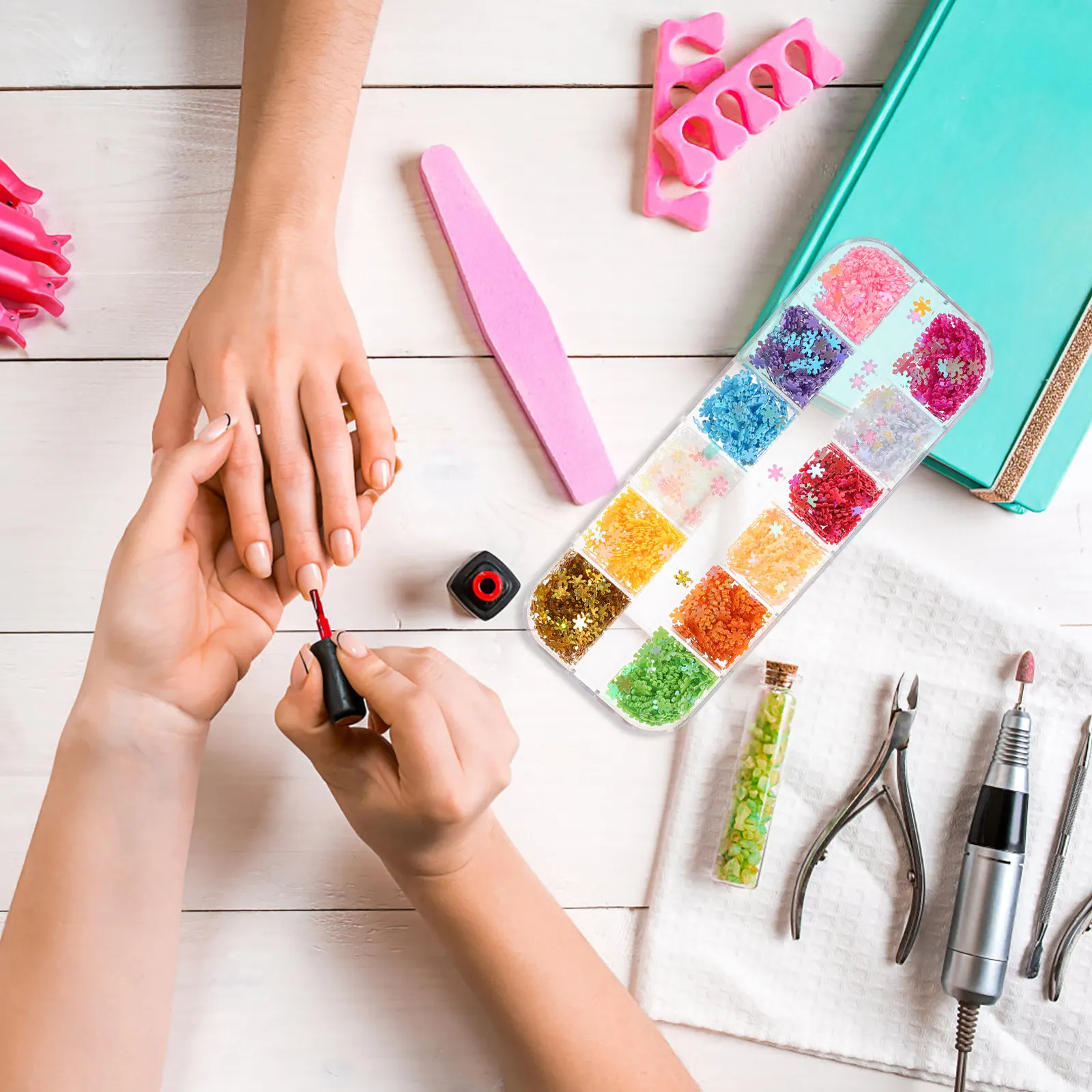 

2 Box Manicure Sequins 12 Colors Shiny Lightweight Nail Art Paillettes for Uv Gel Acrylic Polish Home Professional Use Decor