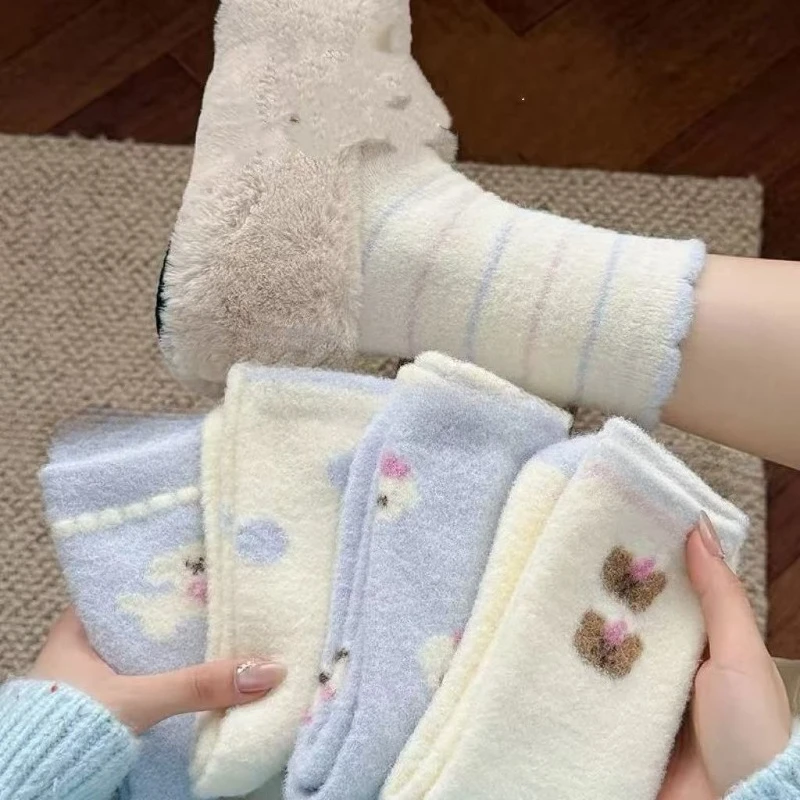 1/5 Paar warme Cartoon-Haussocken, dick, warm, Heizung, mittlere Röhrensocken mit Fleece, hinzugefügt für Herbst und Winter, warmer Schlaf, Damensocken