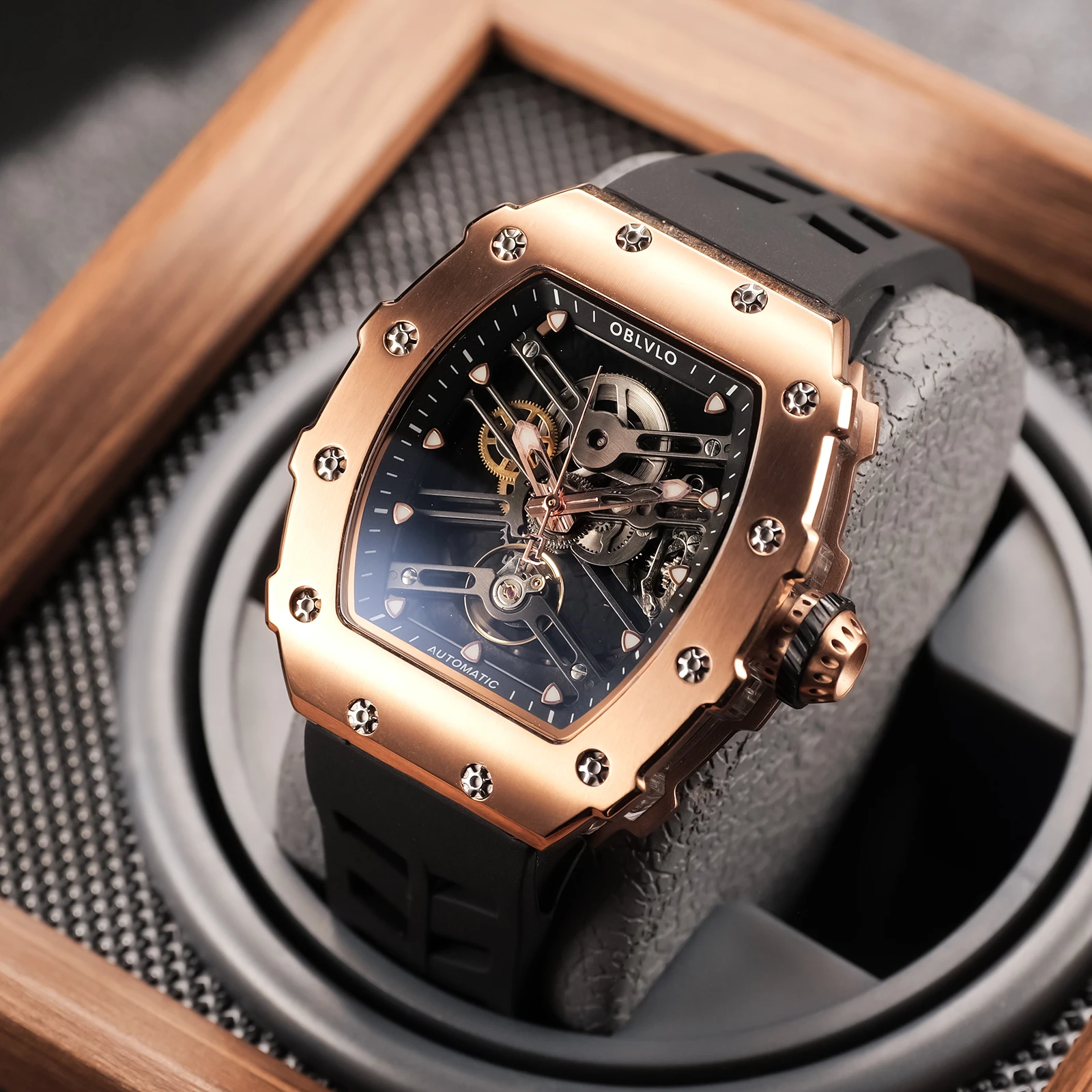 OBLVLO New Style Rose Gold Hollow-out Automatic Mechanical Watch For Men Designer Tonneau Skeleton Rubber WristWatches Rejos XM