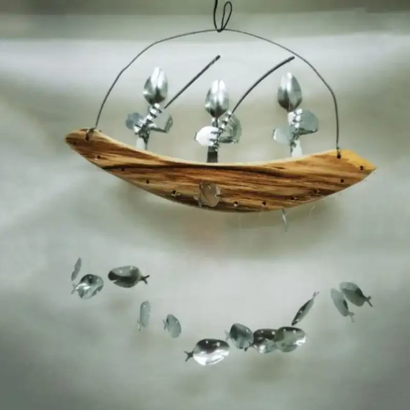 FISHING MAN SPOON FISH SCULPTURE WIND CHIME Angler Wind Chime Wooden Boat Fishing Spoon Head Bells Decorative Hanging Decoration