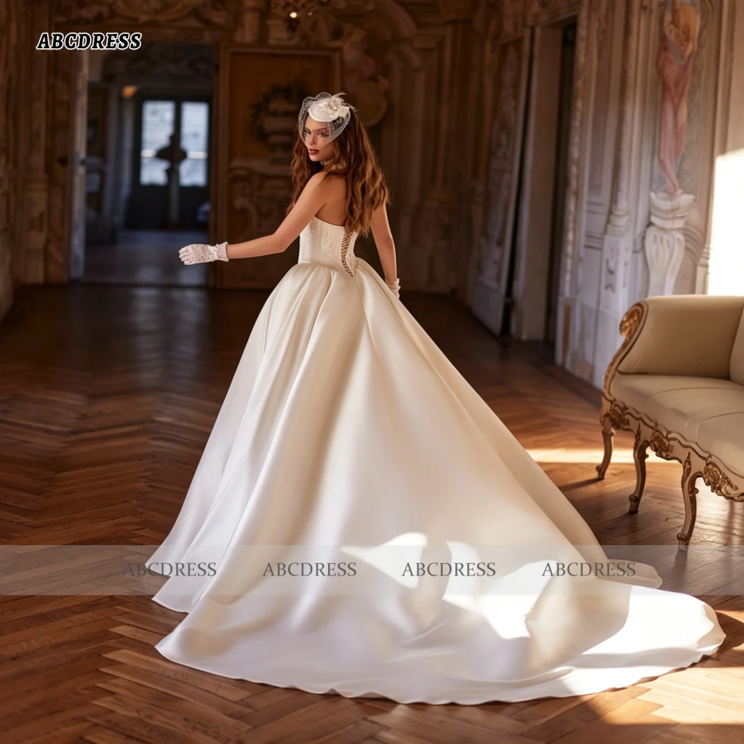LINDO NOIVA Customized Halter Corset Satin Wedding Dress Basque Waist Ball Gown Chapel Train Vestidos De Novia For Church