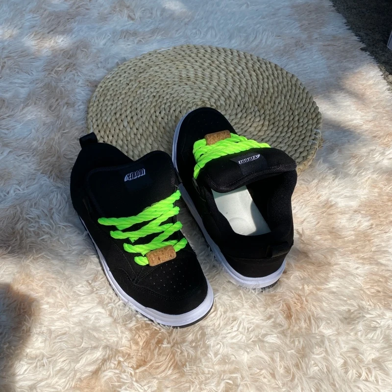 

2026 Four Seasons Black and Green Bread Shoes Men's Coarse Fluorescent Green Lace Trendy Shoes Large Sizes 36-48 Thick soled