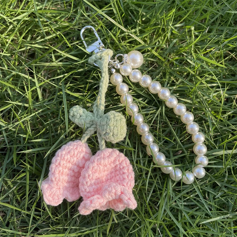 

Handmade Crocheted Flower Keychain for Women Simulated Pearl Handbag Charms Backpack Knitted Key Pendant Keyrings Accessories