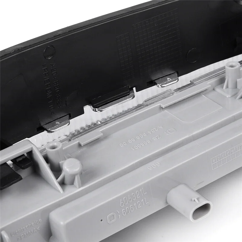 الأيمن LED DRL النهار تشغيل أضواء الضباب الخفيف مصباح صالح لمرسيدس بنز C-Class W204 C250 C300 11-13