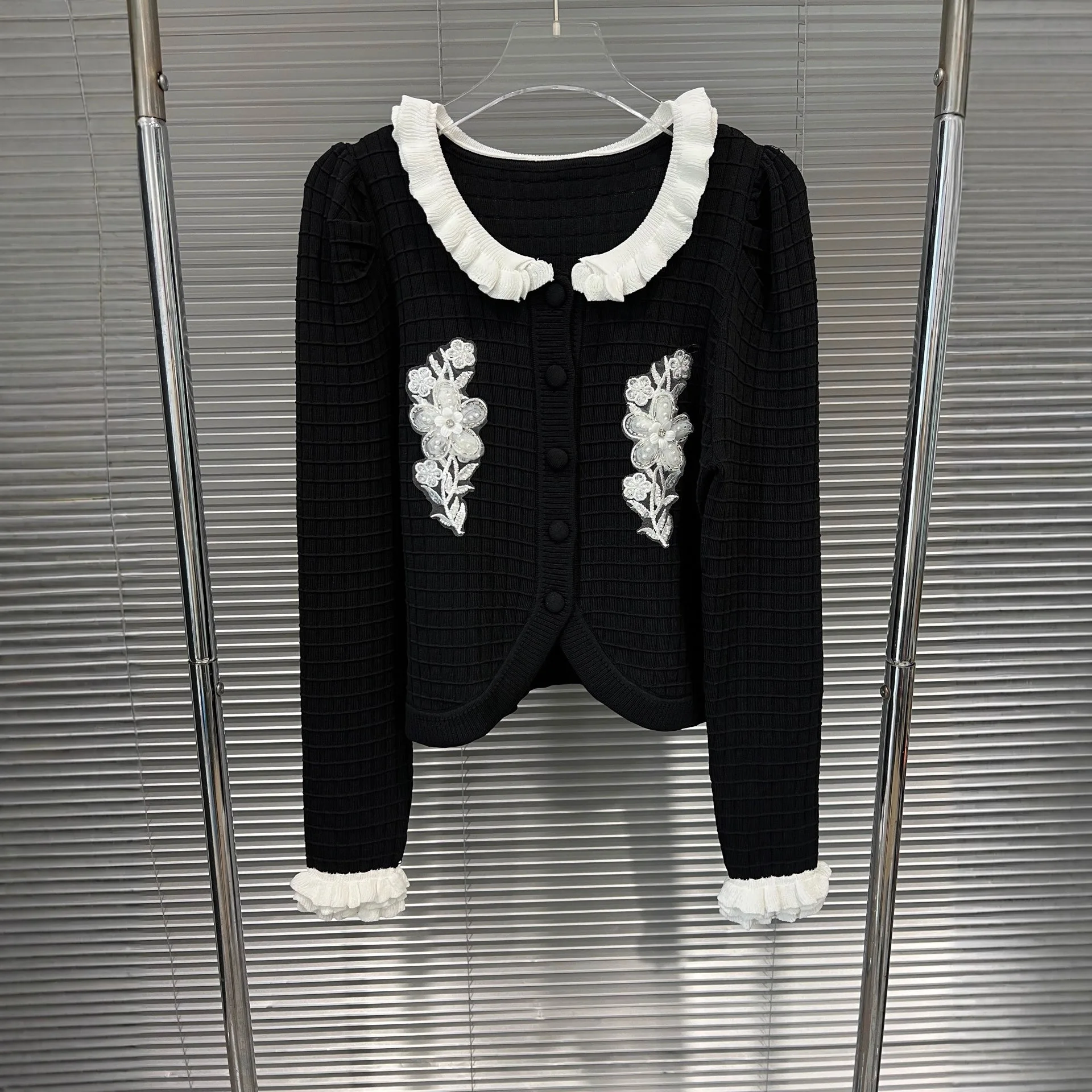 

2025 New Slim Fit Knit Cardigan Women Korean Style Autumn Fashion Coat