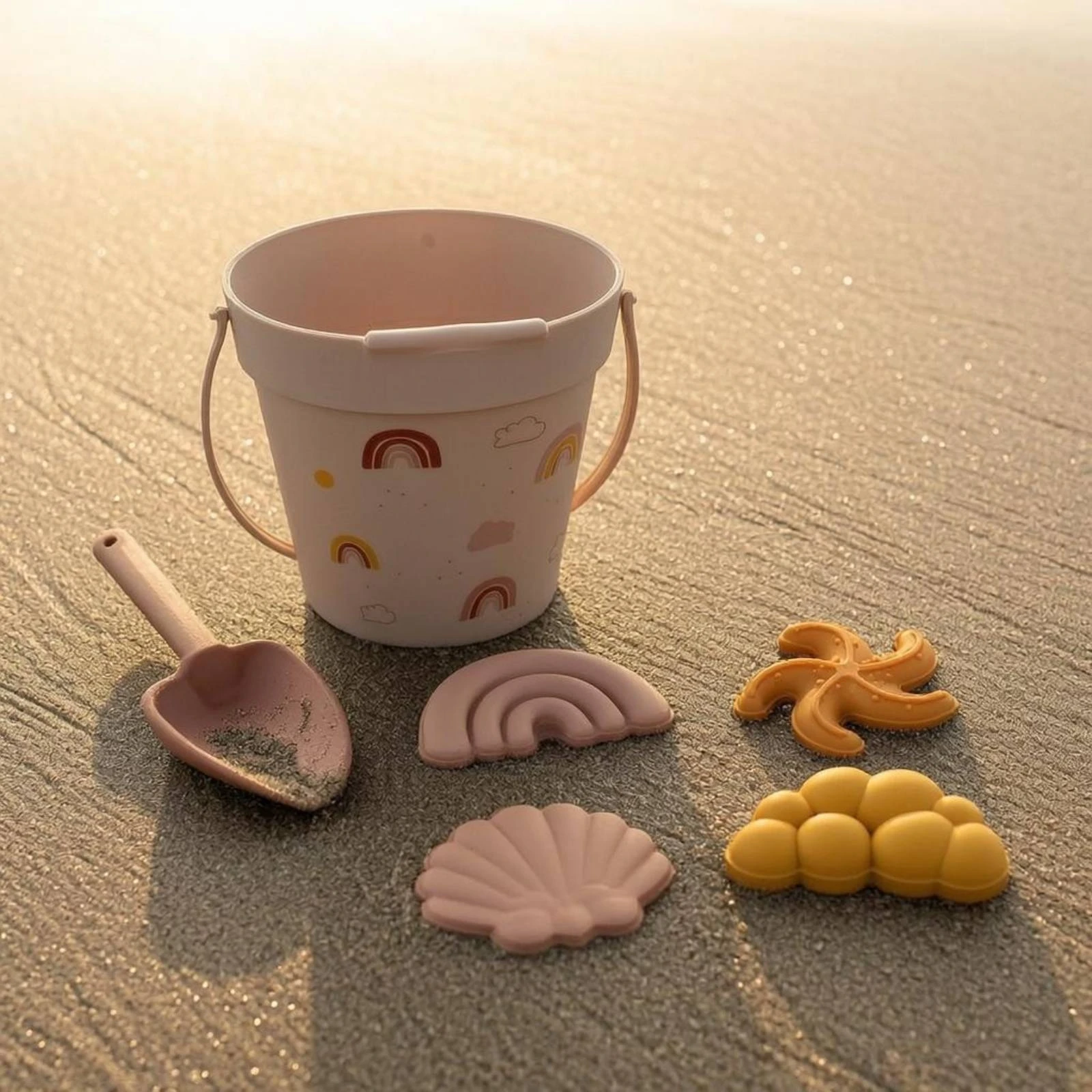 Beach Toy Pail Set Rounded Shapes Silicone Beach Set Silicone Sand Toys Reusable Kids Activity Travel Friendly for Water Play