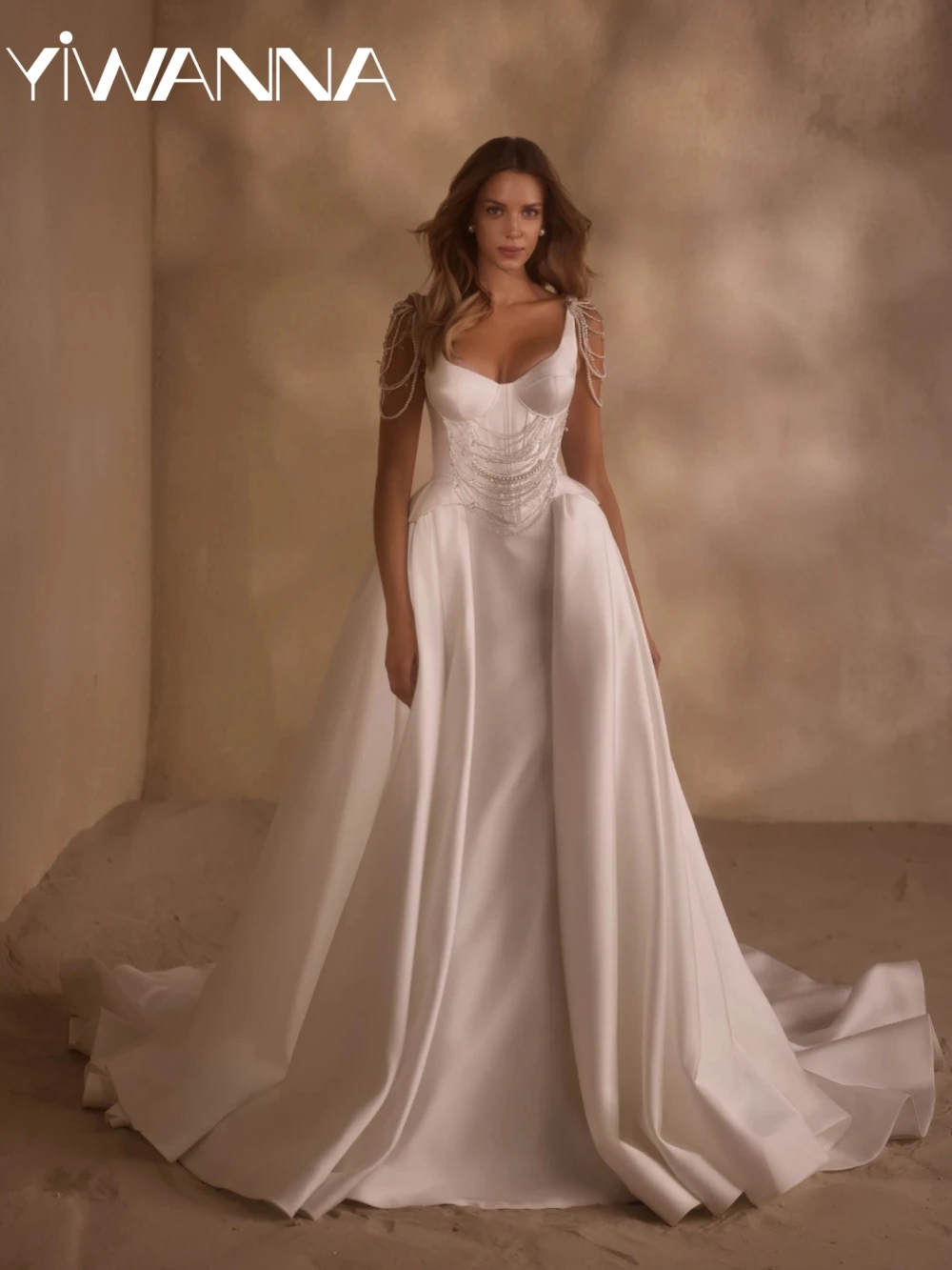 

Detachable Train Charming Pearls Long Wedding Dress Without Gloves Thin Strap Satin Bridal Gown Customized Dresses For Bride