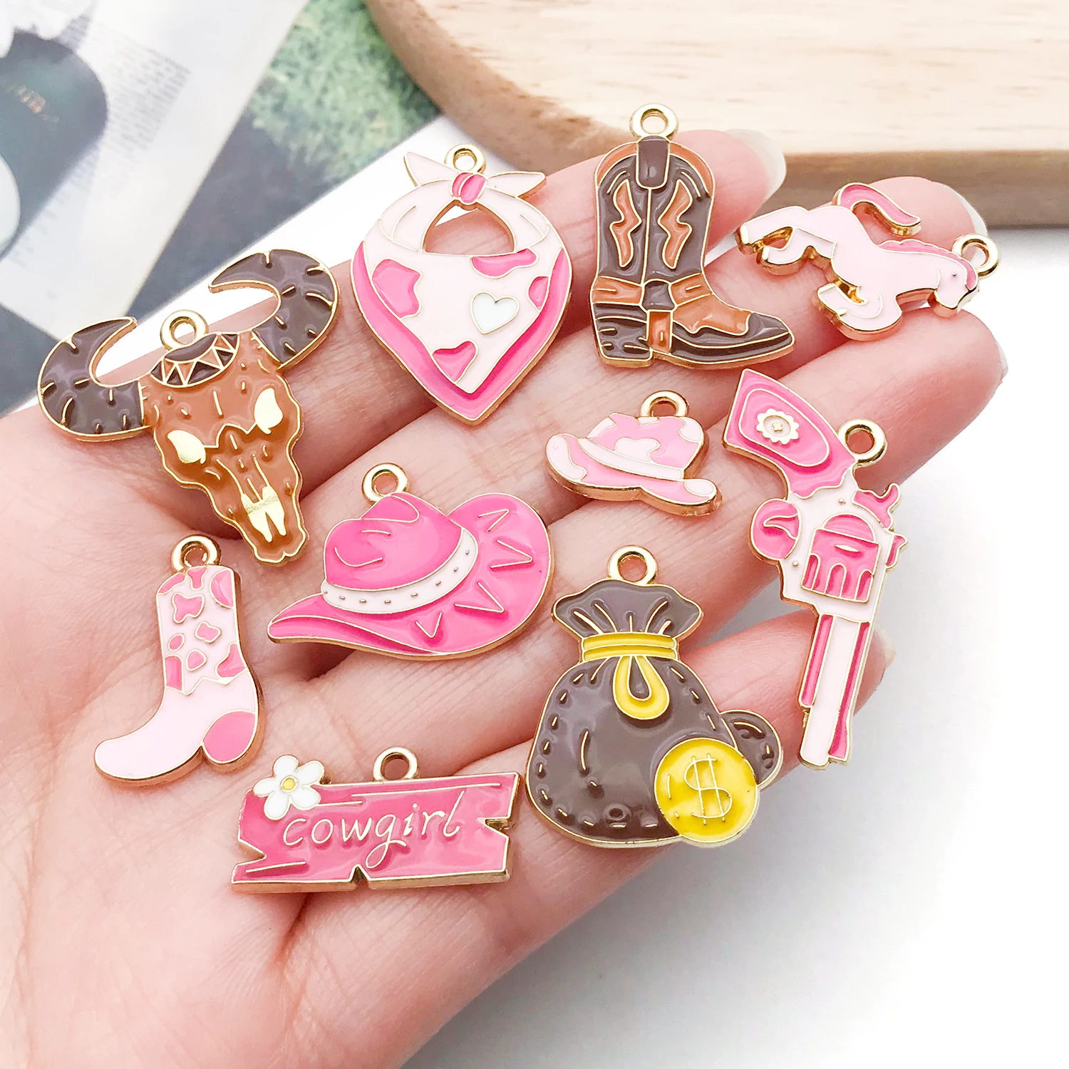 New Western Cowboy Charms Alloy Western Horse, Cowboy Hat, Cowboy Boots, Bull Head Pendants for DIY Jewelry Making Accessories