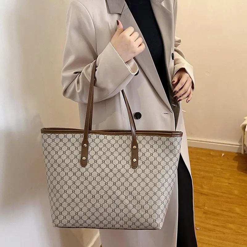 

2024 New Fashion PU Material Tote Bag Underarm Bag Vintage Shoulder Bag For Women Handbag Tote Bag