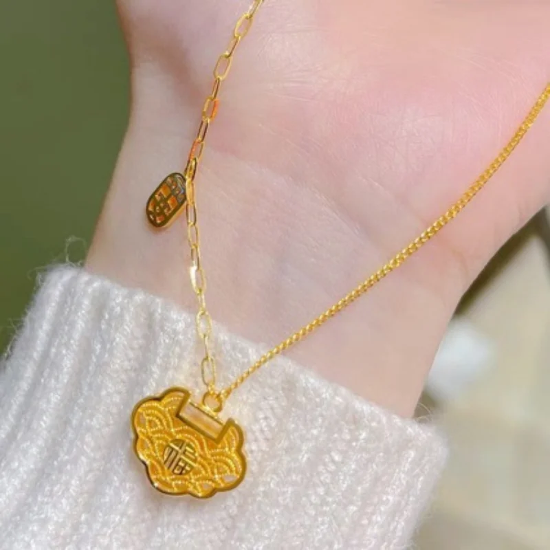 

Classical Chinese Style Auspicious Cloud Blessing Lock Safety Lock Pendant Necklace Women's Sand Gold Temperament Set Chain