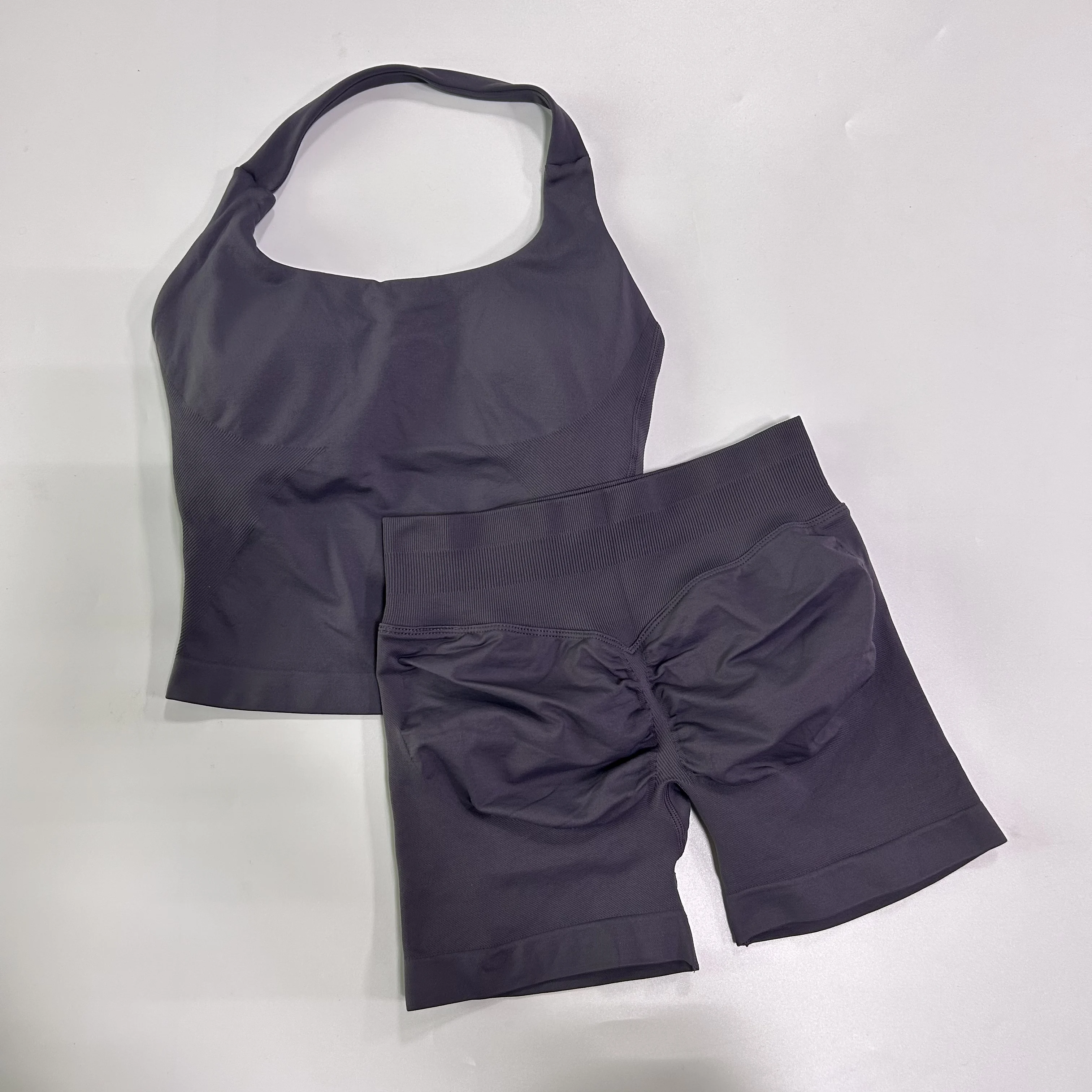 Geen logo 2-delige gymset Dames Backless Halter Tops Hoge taille Naadloze shorts Gympak Fitnesskleding Sportkleding Trainingssets