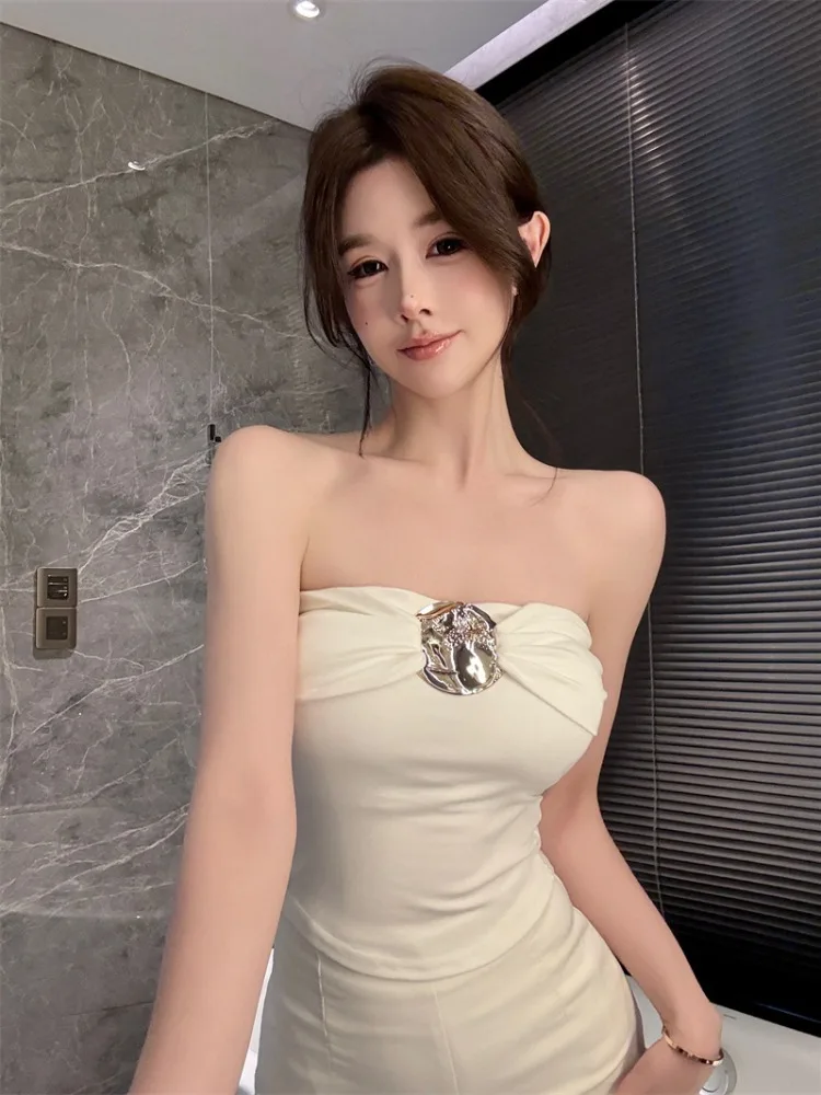 

Fashionable Metal Buckle Vest Inner Wear Hot Girl One Shoulder Tube Top Small Top with Chest Pad Wrapped Chest Outdoor Wear