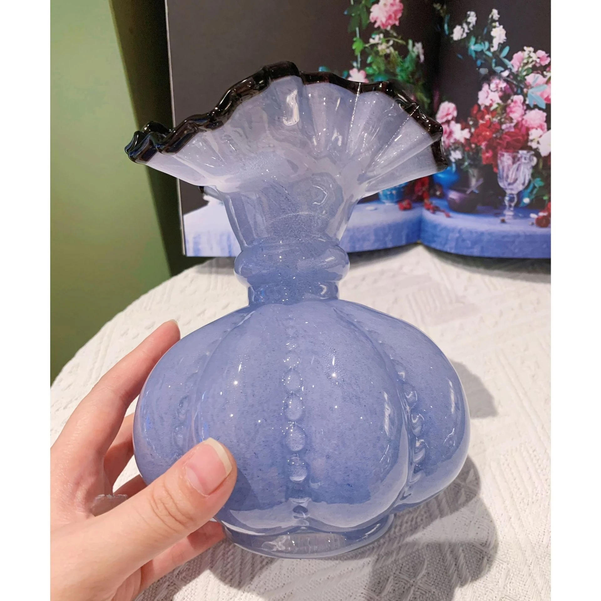 Medieval Fenton style handmade glass purple vase, French retro style flower arrangement, pumpkin bottle light luxury home orna