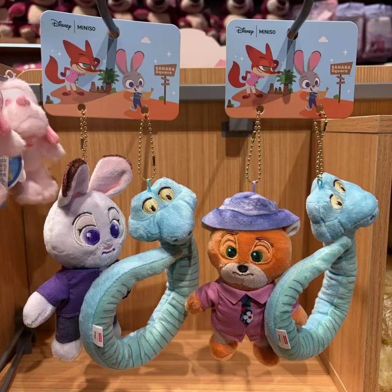 

Zootopia 2 Best Friend Keychain Set, Twin Movie Pendant for Bag, Splitable Bestie Couple Gift,Disney Collectible Charm