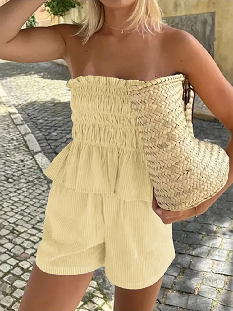 

Summer New Casual Style Simple Bra Wooden Ear Top Shorts Two-piece Set Women's Fashion Elegant Striped Pleated Shorts Set