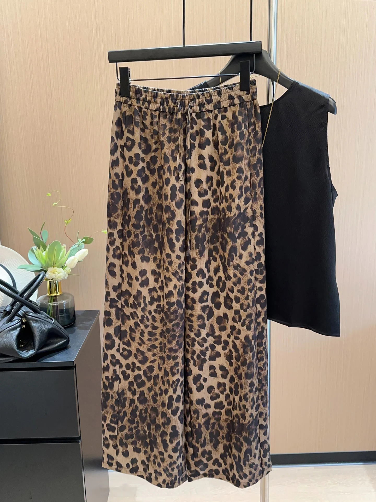 Retro Style Loose High Waist Elastic Waistband Ladies Straight Leg Pants Leopard Print Casual Trousers Summer Collection