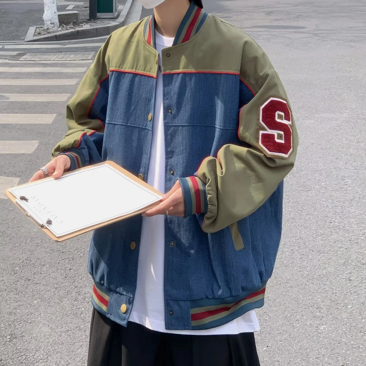 Chaqueta de Hombre Estilo Coreano para Primavera/Otoño, Cuello de Béisbol, Diseño a Rayas, Bloques de Color en Mezclilla, Bor...