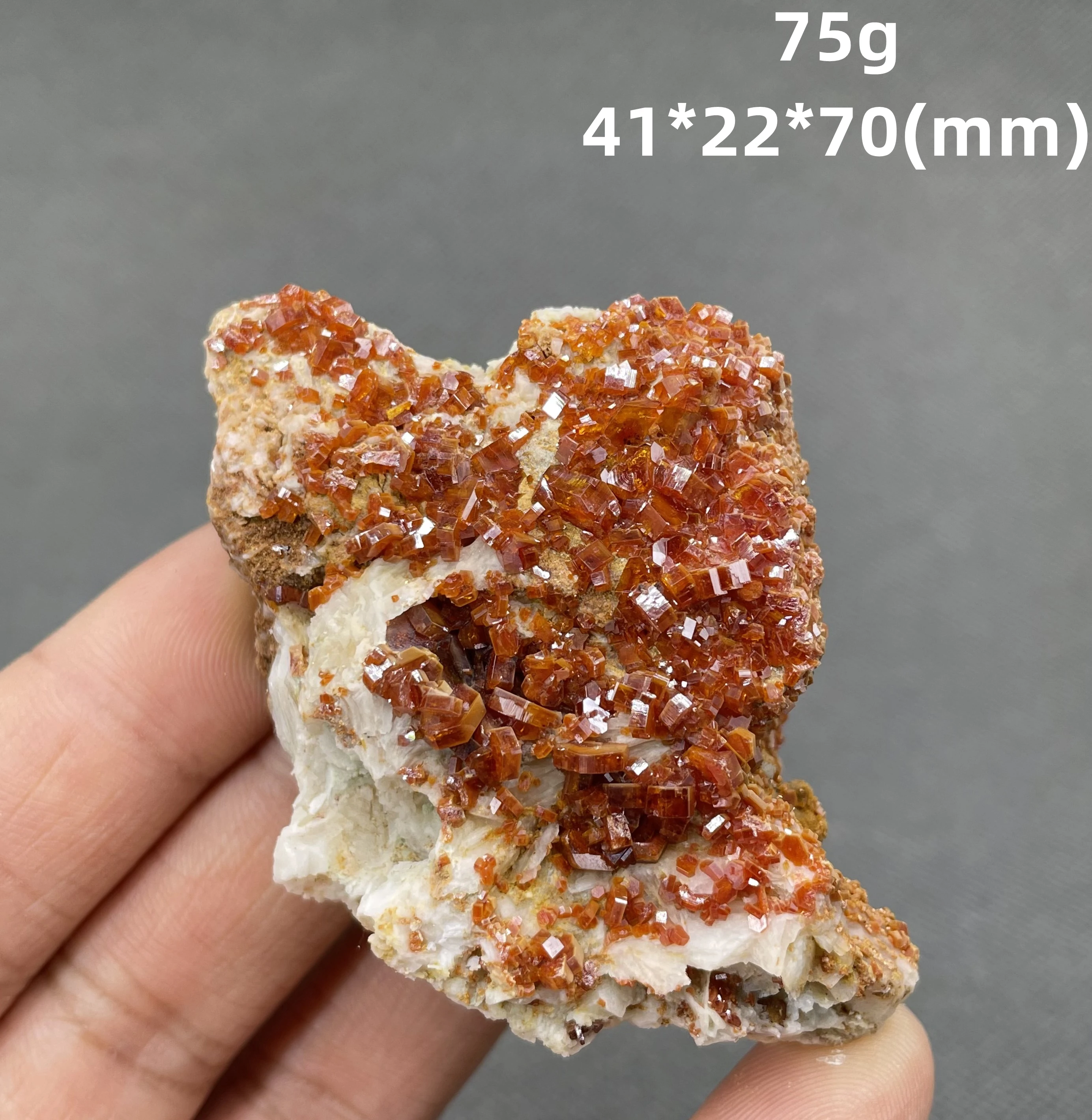 

NEW! 100% Natural Morocco Vanadinite mineral specimen quartz crystal specimen Collection Stones and crystals