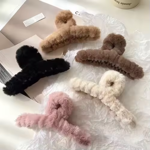 Winter Faux Fur Hair Claw for Women Elegant Acrylic Crab Barrette Hairpin Girl-Hair Accessories Furry Headwear Hair Claw Clip - Image 6