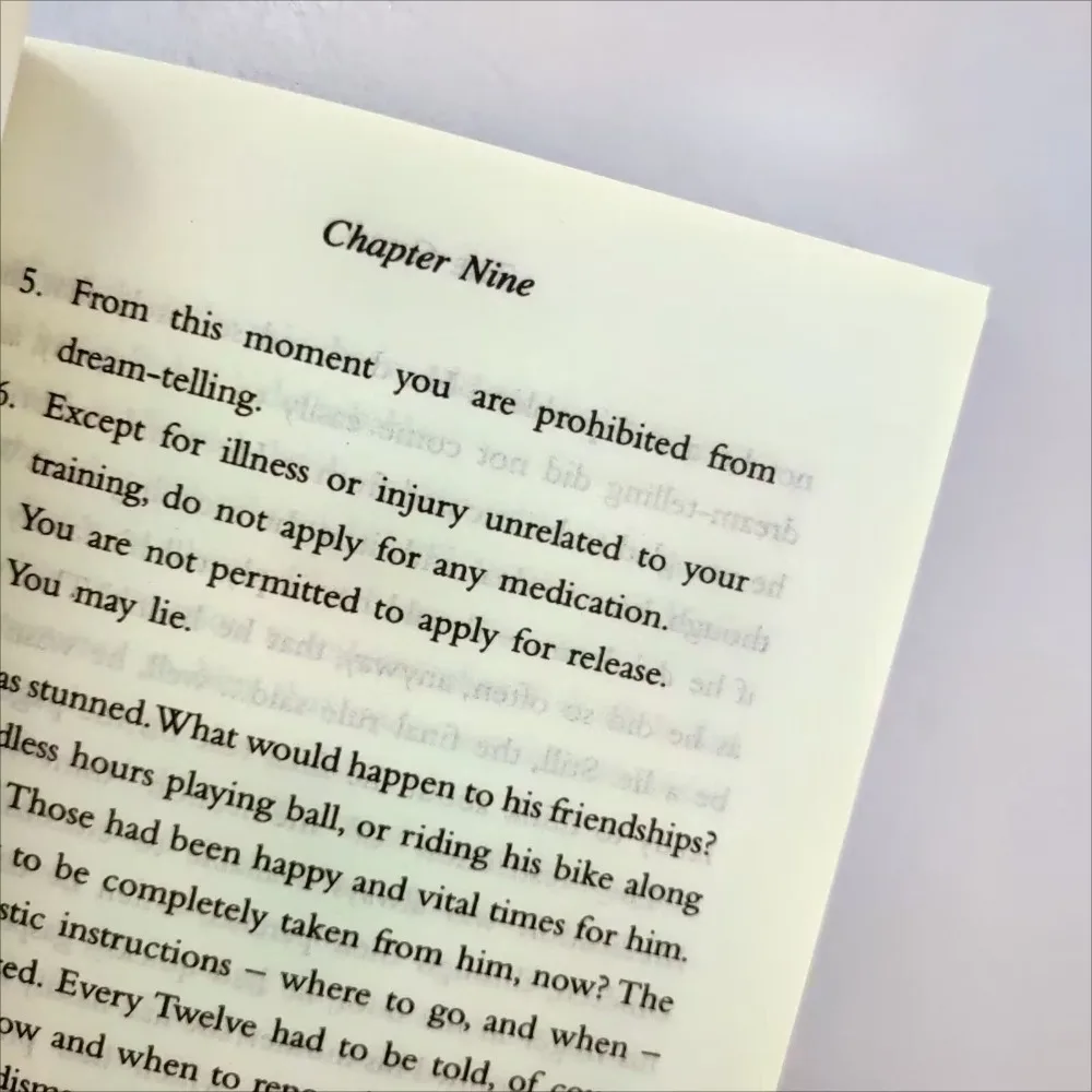 The Giver Lois Lowry Newbery Award Fantascienza Versione inglese Romanzo Libro di fiabe