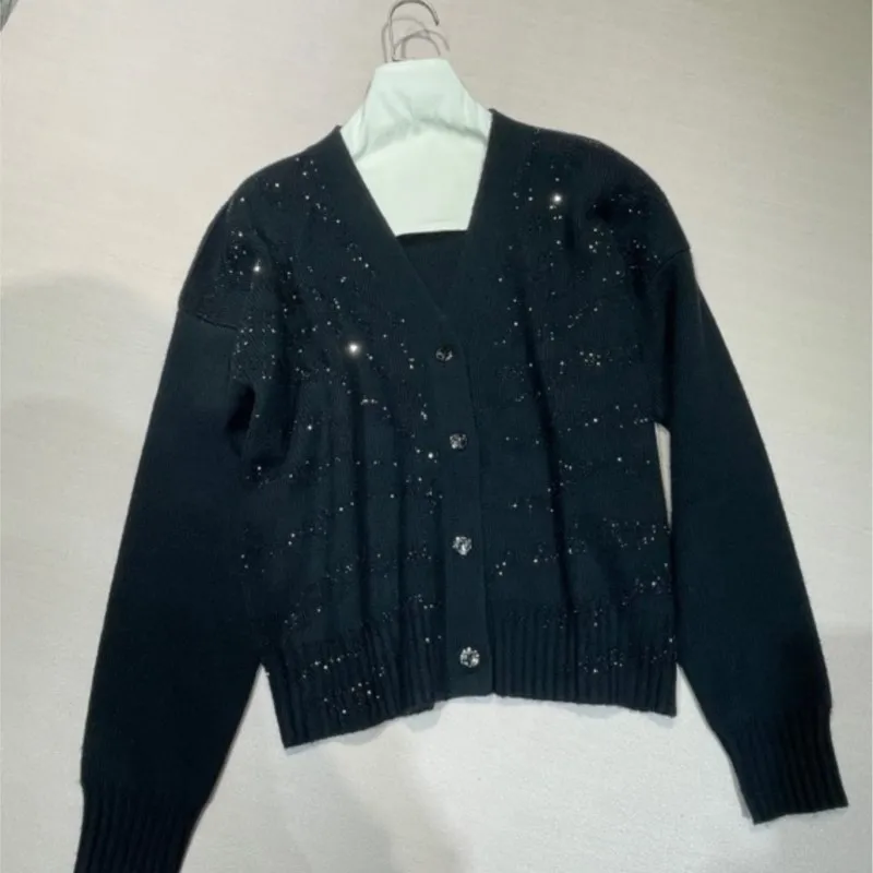 

%65 wool, %15 cotton, %10 silk, %8 cashmere beading cardigan wool coat beading cardigan wool coat set