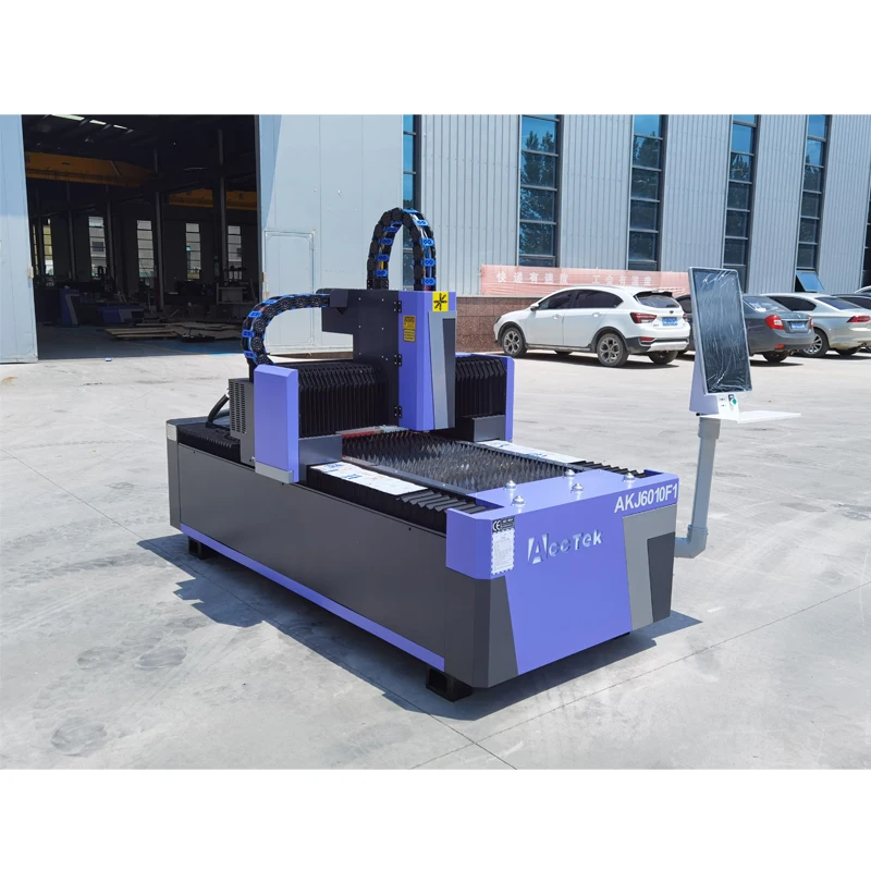 Acctek เครื่องตัดโลหะ2KW เลเซอร์ไฟเบอร์เครื่องตัดแผ่นโลหะขนาดเล็กแบบ CNC สำหรับเครื่องตัดแผ่นโลหะขนาดเล็ก