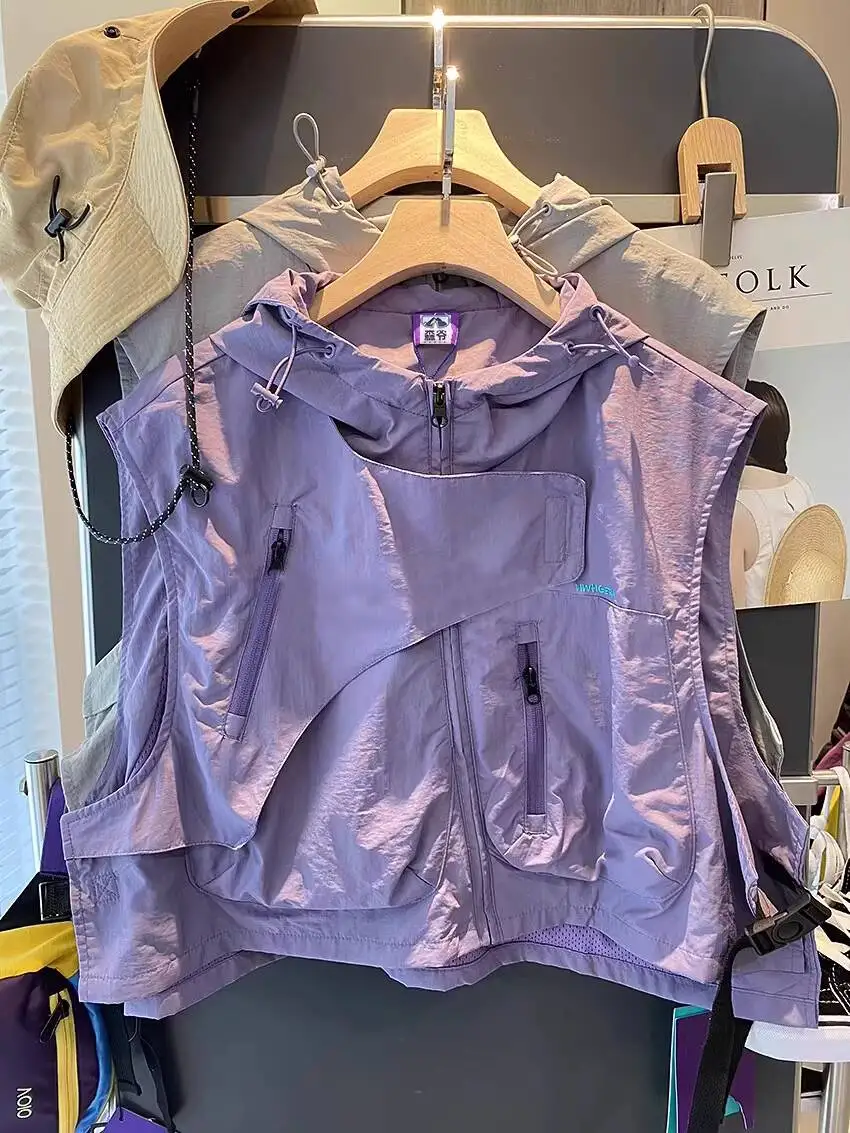 

2026 Spring Japanese Outdoor Utility Vest Men Women Functional Cargo Vest Hooded Sleeveless Sports Gilet Multi Pocket