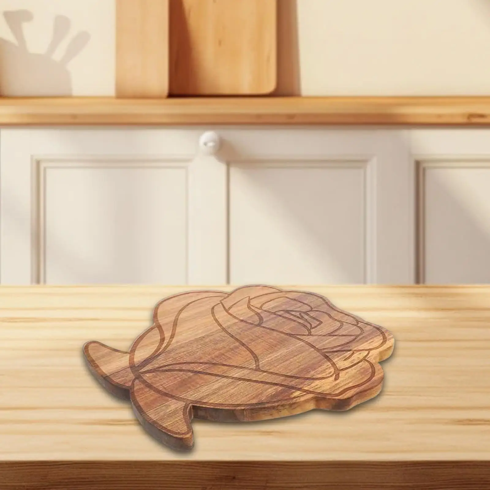 

Flower Shaped Cutting Board Butcher Block Baking Utensil Bread Board for Food Prep Carving Meat Vegetables Pizza Apartment