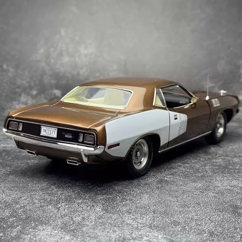 ACME 1:18 Plymouth Cuda 1971 muscle simulation alloy car model