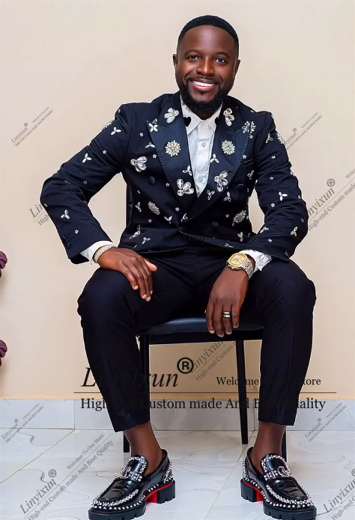 

Fashion Diamond Men Suits Glitter Beaded Crystals Peaked Lapel Tuxedos 2 Pieces Sets Male Prom Blazer Customized ropa hombre