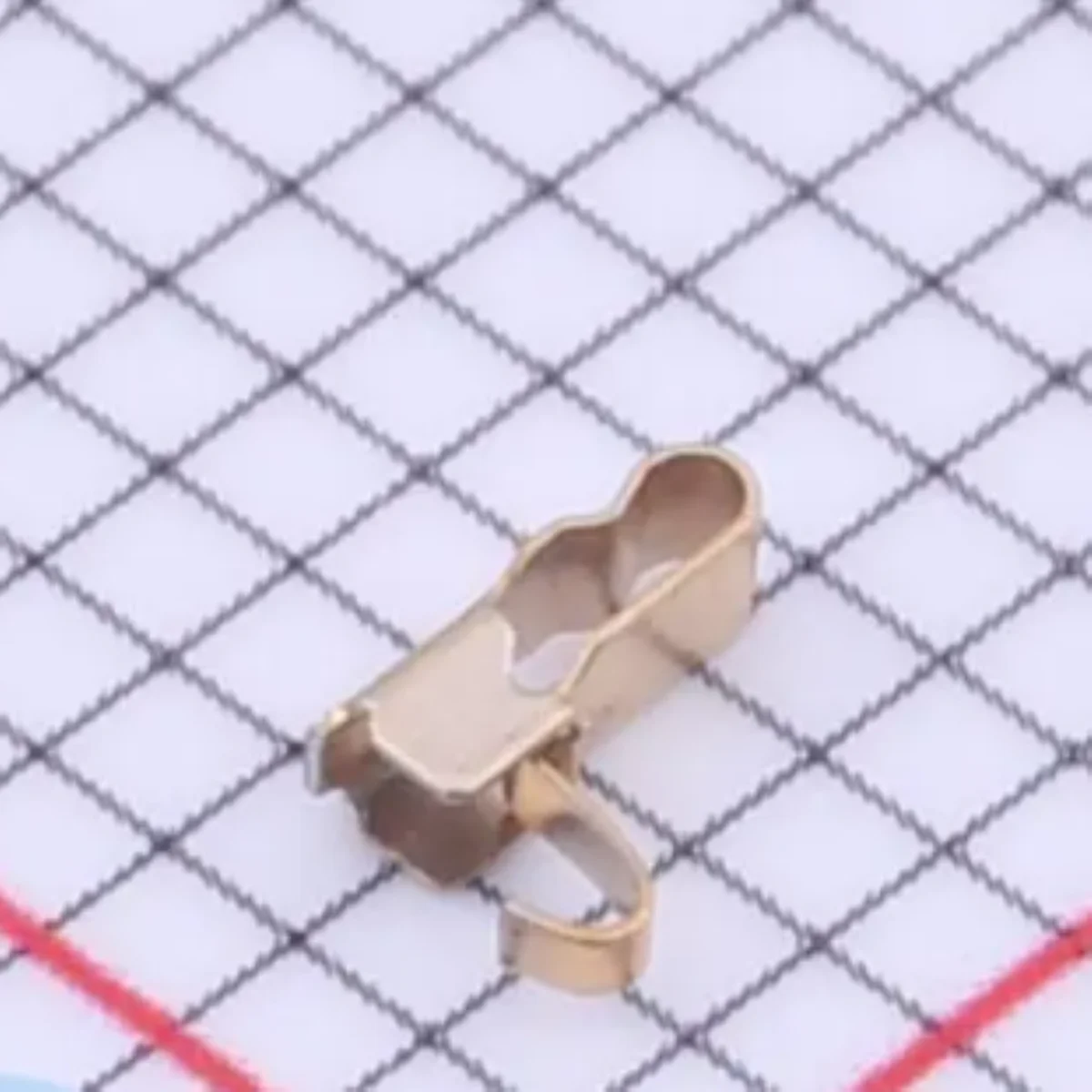 100Pcs Bw0033Cg-L3.0W0.9H2.2 Fog Tin Length 3.0mm Width 0.9mm Height 2.2mm 3X0.9X2.2Mm Stainless Steel Sus 301 New Original Smd Antenna Spring Contact