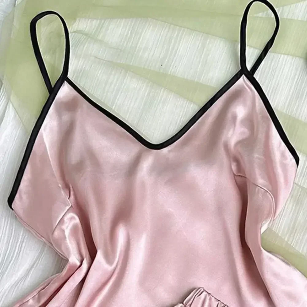 Conjunto de pijamas para mujer, camiseta elegante de satén con cuello en V, Tops y pantalones cortos con bordes con volantes, conjuntos de pijamas simples y transpirables, ropa para el hogar con tirantes