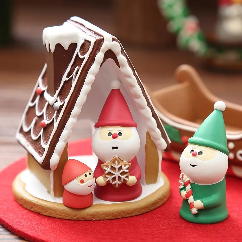 Handcrafted Santa Claus Miniature Cake Topper Desk Christmas Decor Adorable Resin Craft Collection Creative Lovely Festival Gift