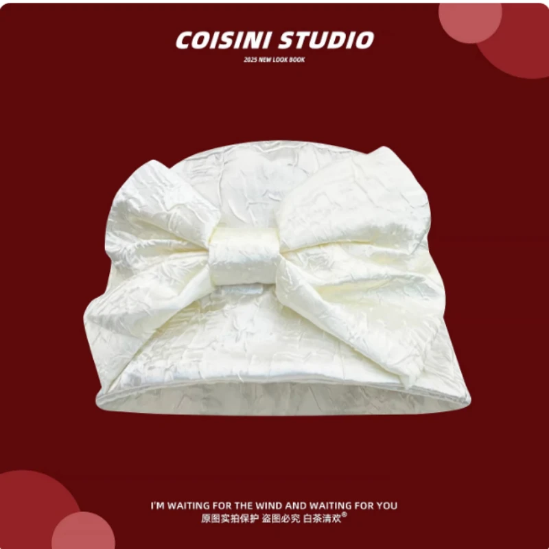 

Новая корейская версия простых плиссированных панамок-кепок для женщин: весенне-летние, милые, универсальные, солнцезащитные.