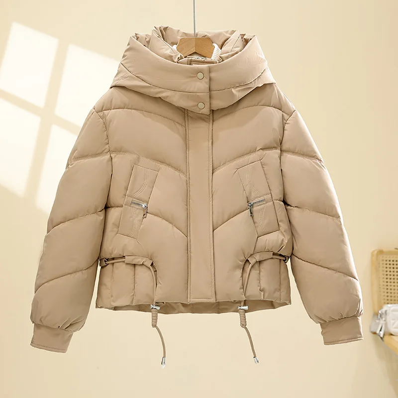 

2025 зимнее новое хлопковое пальто с капюшоном для женщин, трендовые модные однотонные короткие куртки-пуховики, универсальная повседневная теплая верхняя одежда