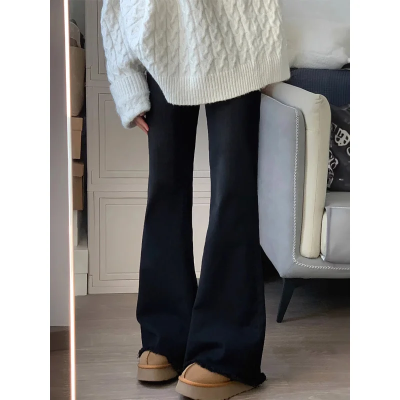 

Новинка 2023 года, женские черные расклешенные джинсы больших размеров с необработанным подолом, эластичные эластичные тонкие высокие свободные брюки толщиной мм