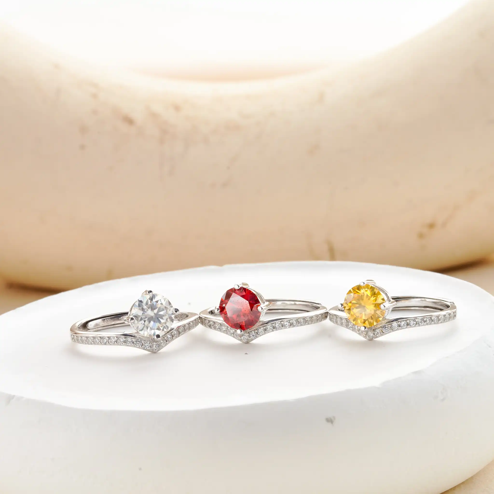 JH Echter 1 Karat Moissanit Ehering für Damen, 925 Sterling Silber, runder Brillant, Labor-Diamant Verlobungsring, Geschenk für Dates – Detail 4