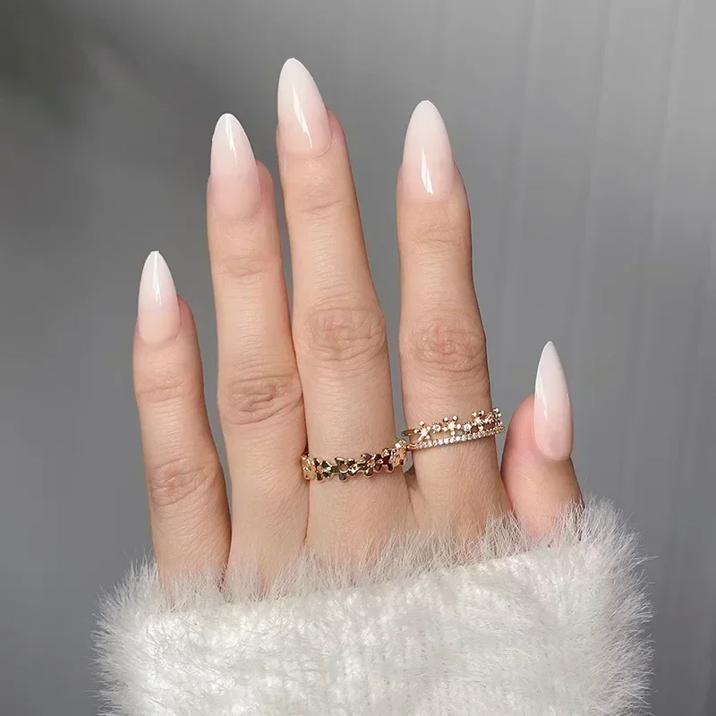 24 Stück französische Kunstnägel, Mandel-Kunstnägel mit Kleber, zum Aufdrücken, weißes Randdesign, tragbar, einfach, rosafarbene Stiletto-Nagelspitzen