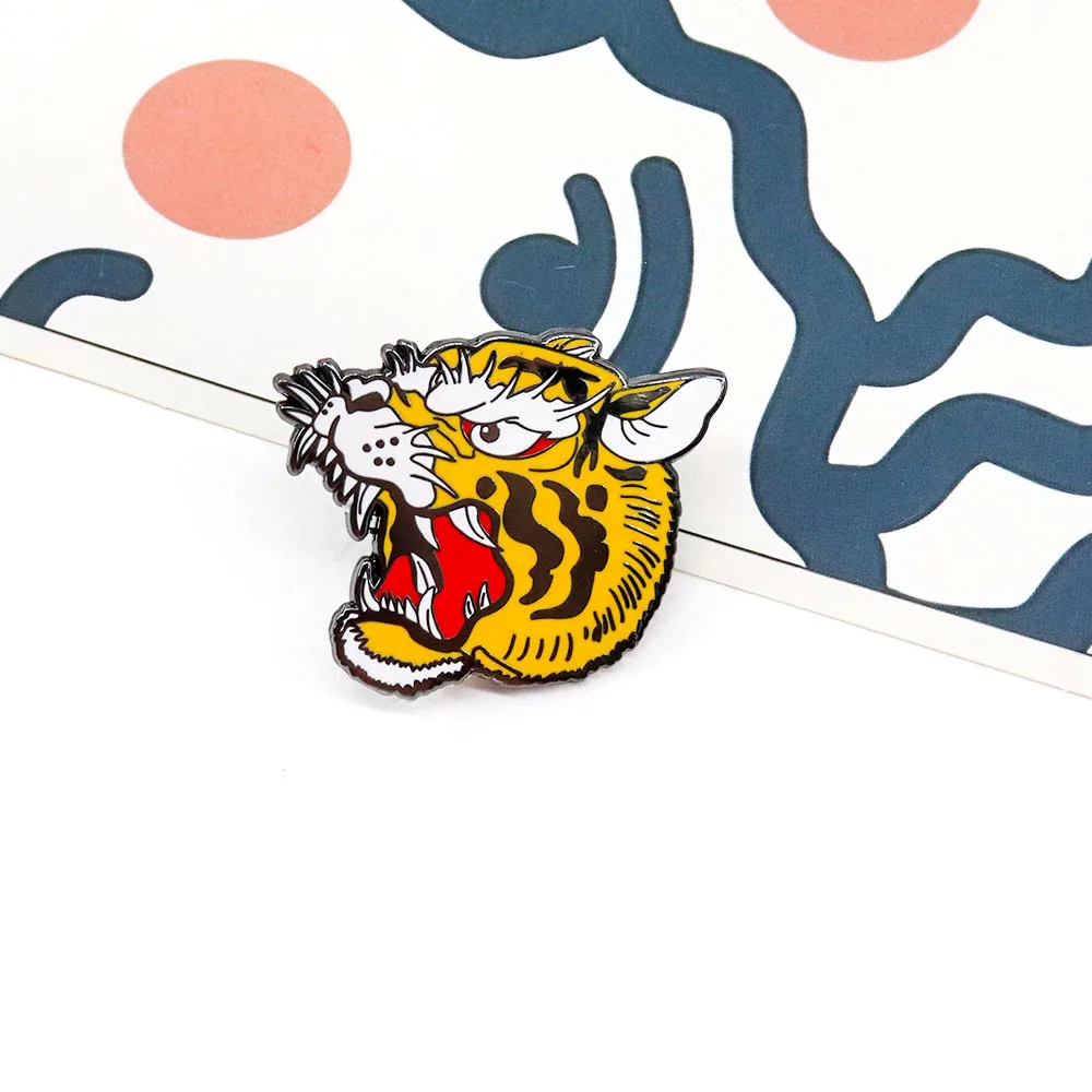 Roaring Bengal Tiger Enamel Pins Wildlife Lapel Badge Brooch Decoration Jewelry