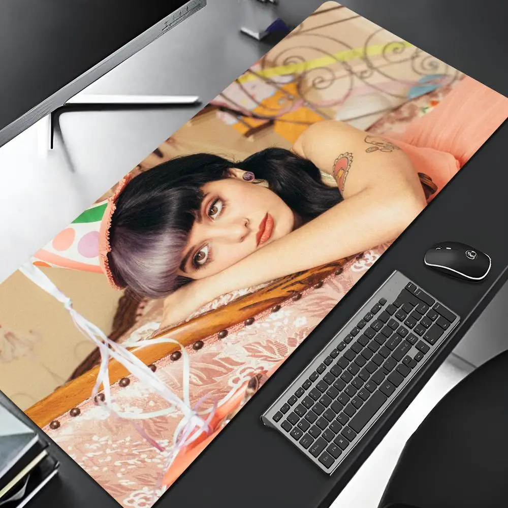 Girl Singer Melanie Martinez Mouse Pad Cartoon Lockedge Large Gaming Pad Computer Gamer Keyboard Mat Desk Mousepad PC Desk Pad