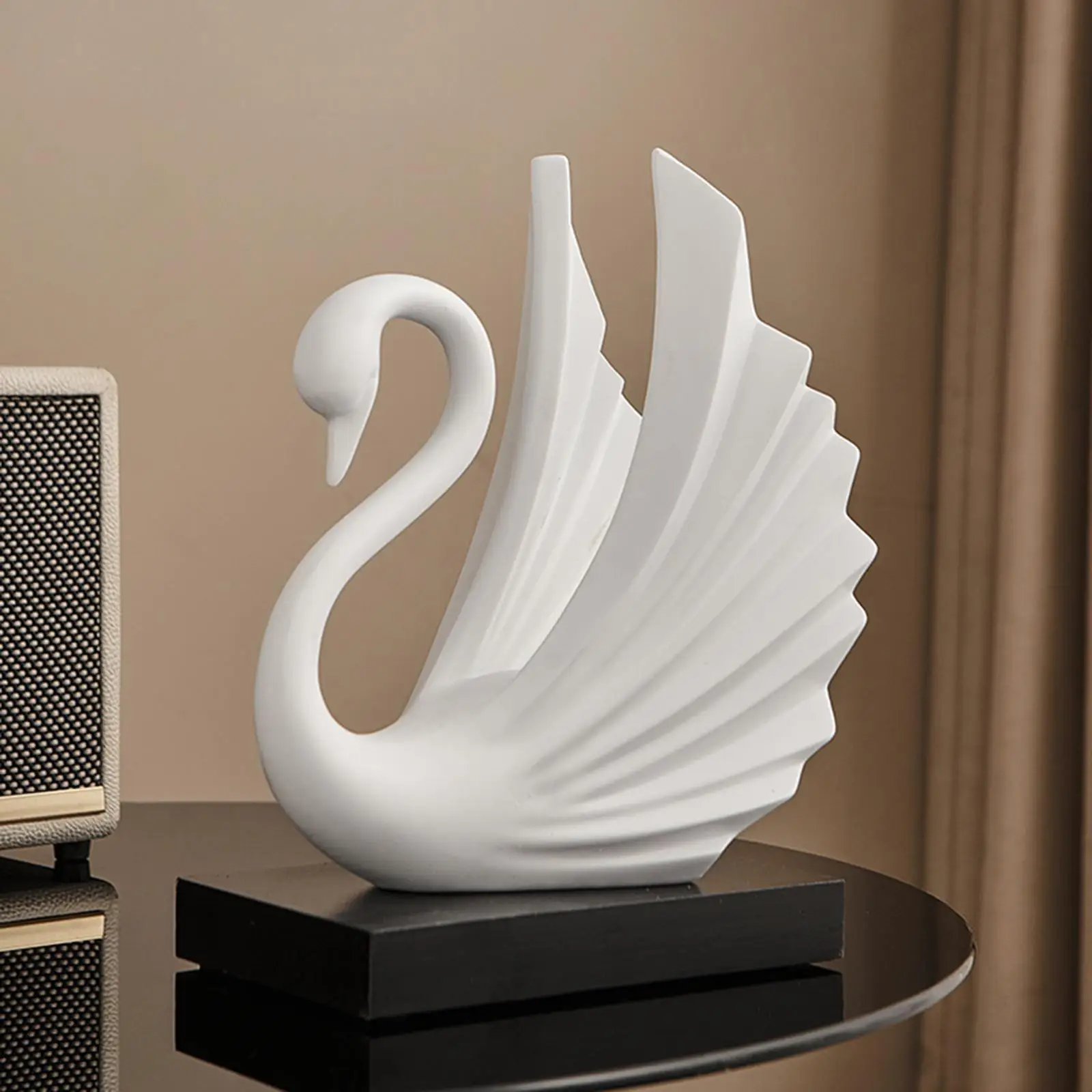 

White Swan Statue Artwork Centerpiece Creative Modern Design Resin Swan Figurine for Living Room Porch Entrance Cabinet Shelves