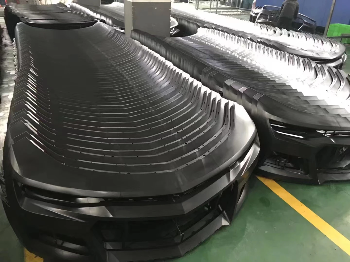 مألوف أسود لامع مع مادة ABS مع ضوء