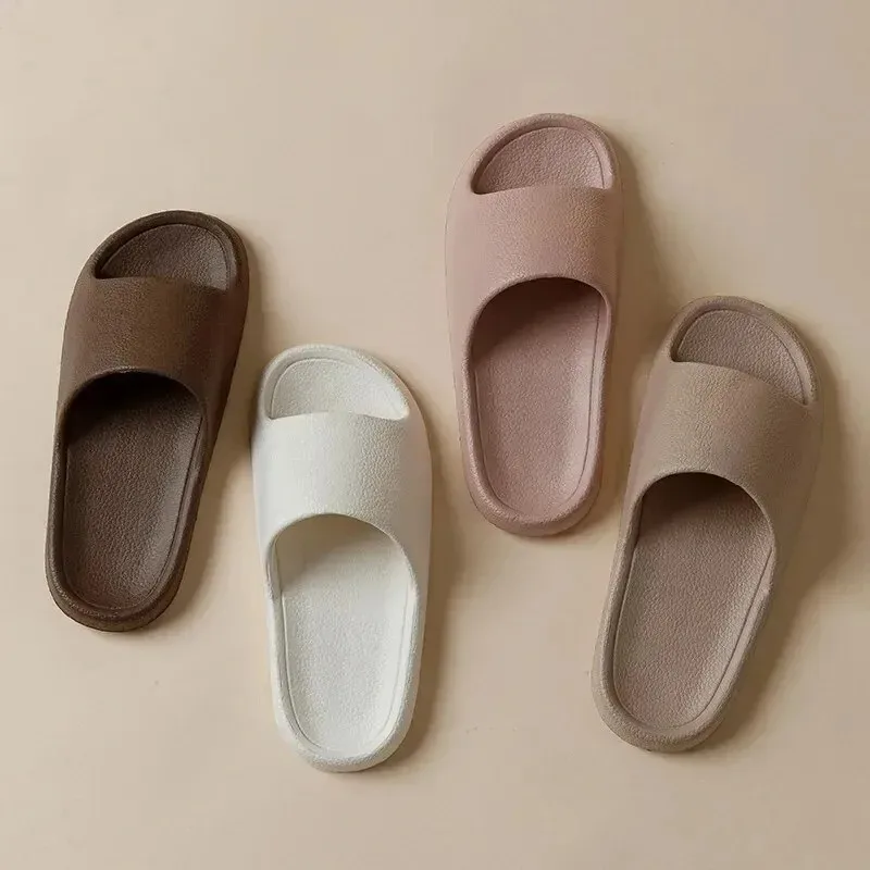 

High Quality Super Soft EVA Sole Flat Lightweight EVA Home Bathroom Slippers Comfort Massage Couples Indoor Slides Shower Shoes