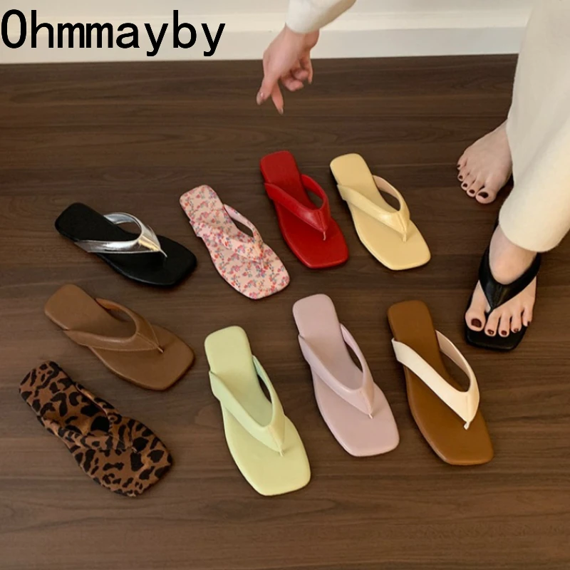 Sandales plates d'été pour femmes, style claquettes à pince d'orteil, couleur bonbon, confortables pour la plage et les vacances en extérieur